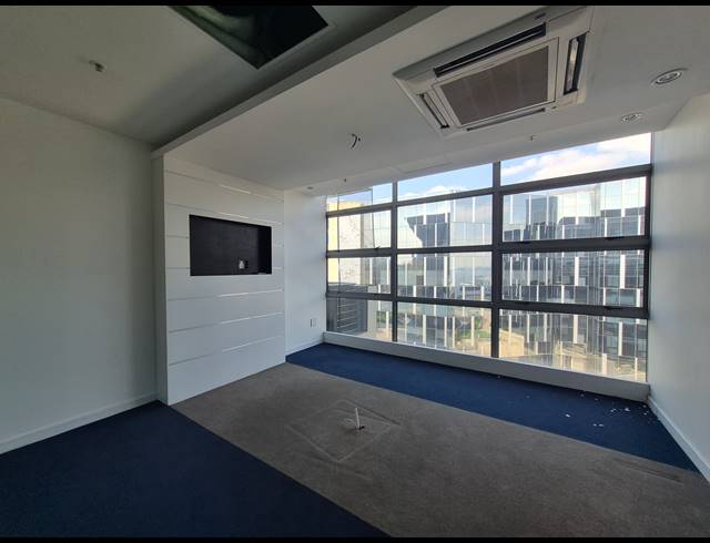 1,597M² OFFICE TO LET IN SANDTON CENTRAL
